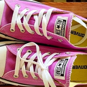 Brand new, never worn pink/ light purple Converse All Star tennis shoes